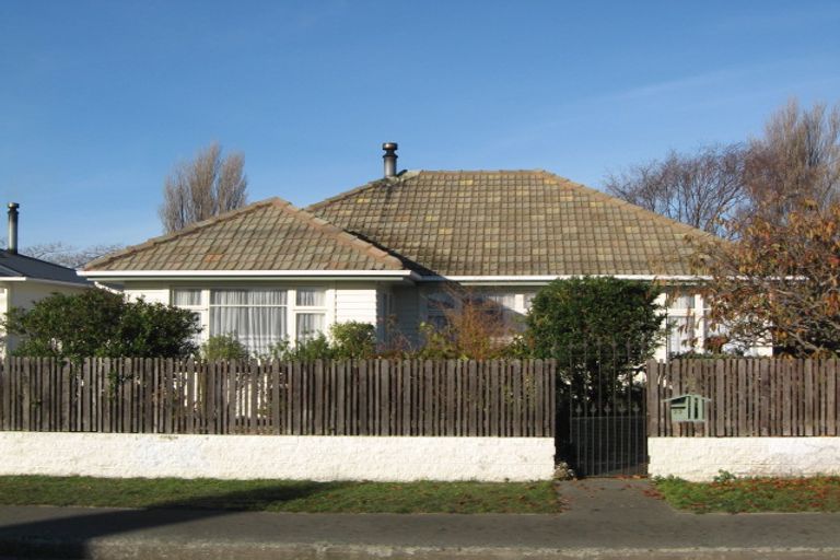 Photo of property in 33 Rawson Street, New Brighton, Christchurch, 8083