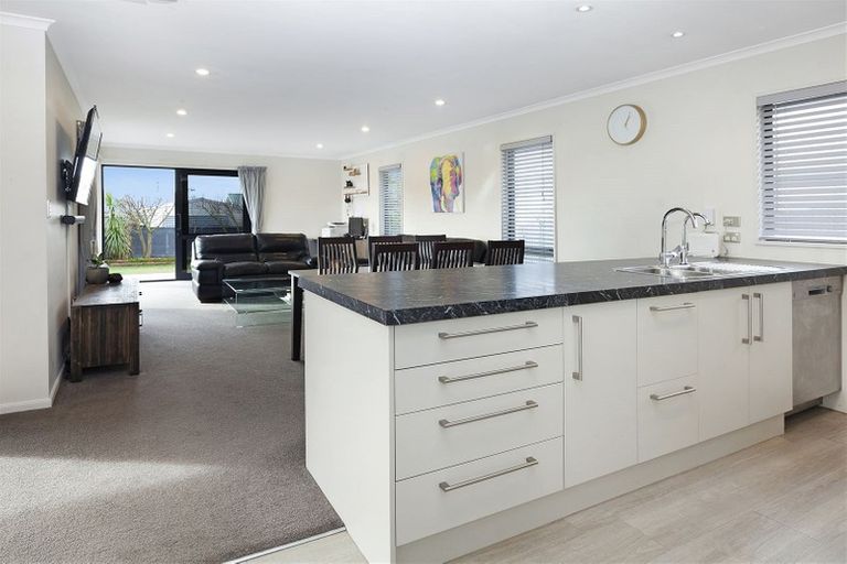 Photo of property in 239 Breezes Road, Aranui, Christchurch, 8061