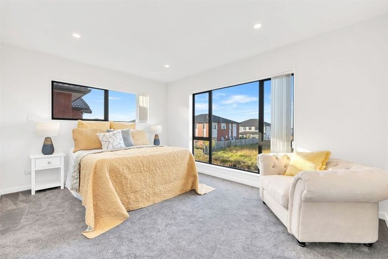 Photo of property in 6 Hinoki Way, Flat Bush, Auckland, 2019