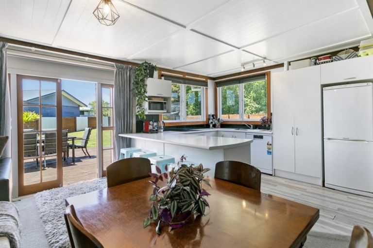 Photo of property in 4 Tamatea Road, Taupo, 3330
