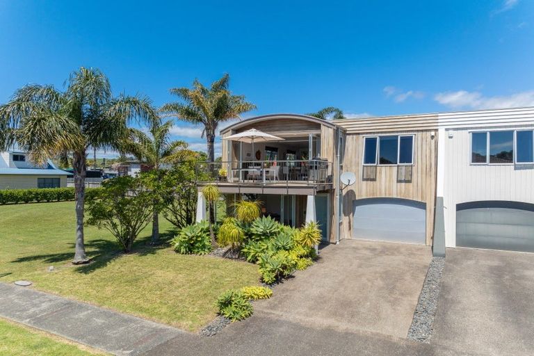 Photo of property in 23a Bayside Drive, Coopers Beach, 0420
