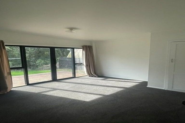 Photo of property in 5 Totara Terrace, Inglewood, 4330