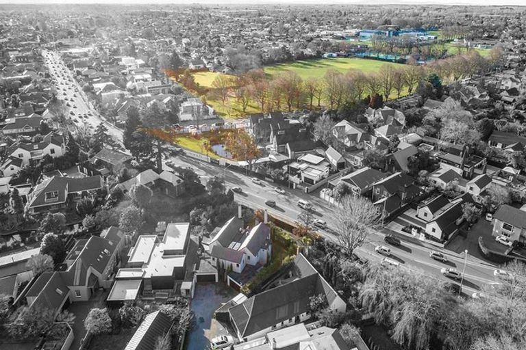 Photo of property in 2/37 Poynder Avenue, Merivale, Christchurch, 8014