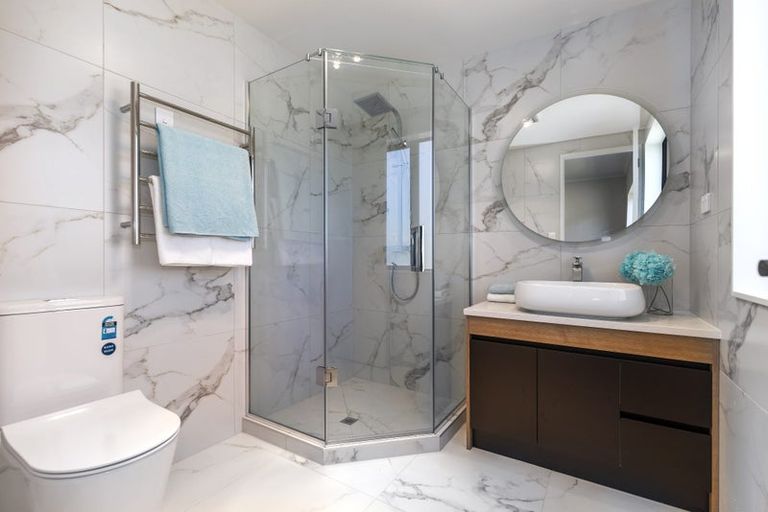 Photo of property in 2a Hughs Way, Flat Bush, Auckland, 2019