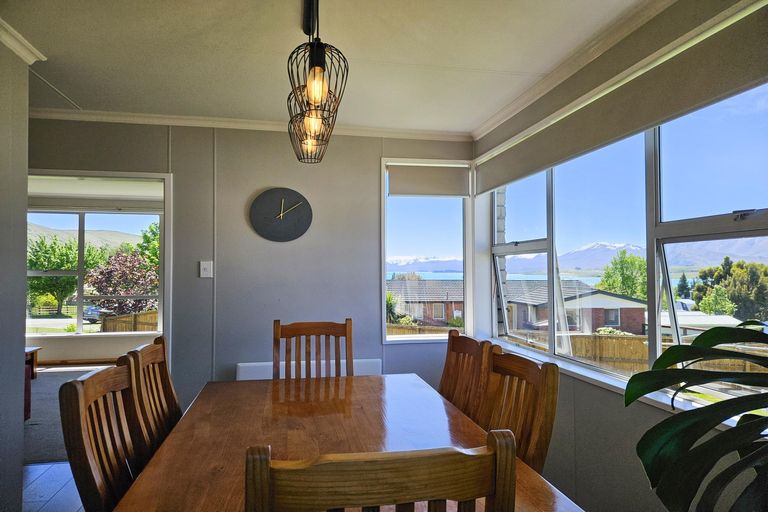 Photo of property in 32 Aorangi Crescent, Lake Tekapo, 7999
