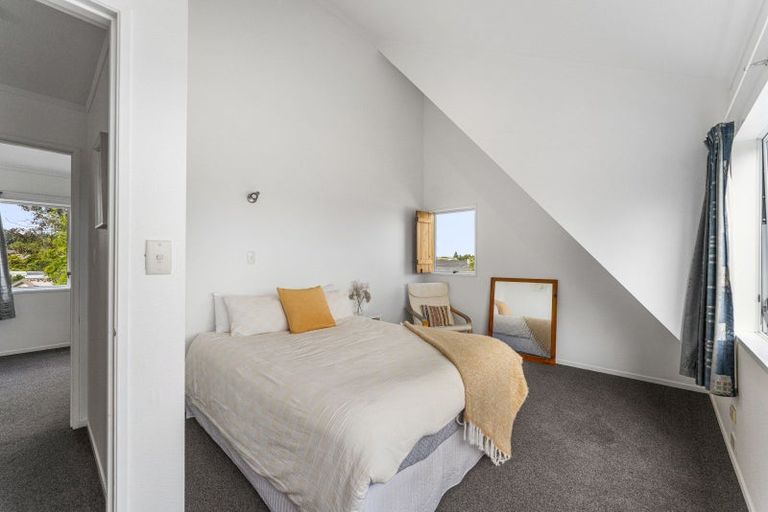 Photo of property in 2 Newberry Place, Richmond Heights, Taupo, 3330