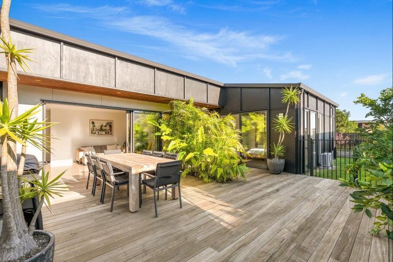 Photo of property in 15 Awatira Drive, Papamoa Beach, Papamoa, 3118