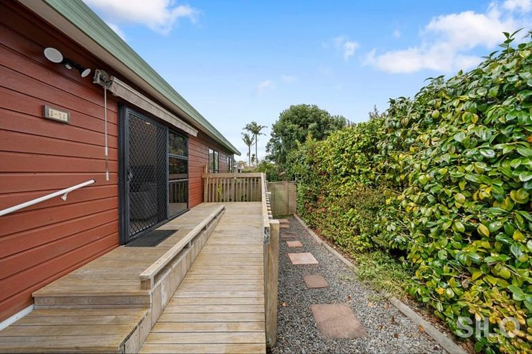 Photo of property in 3/28 Lakeside Drive, Orewa, 0931