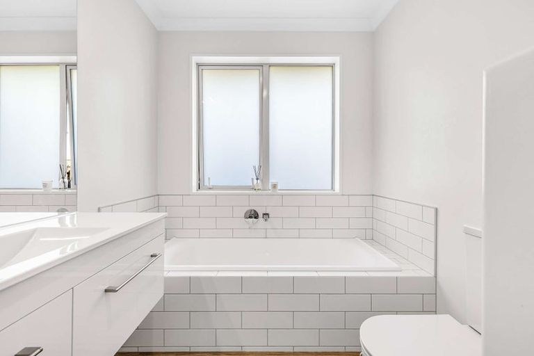 Photo of property in 32 Katania Heights, Brightwater, 7022