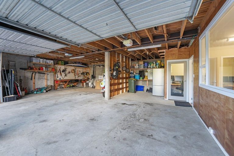 Photo of property in 293 Huatoki Street, Upper Vogeltown, New Plymouth, 4310