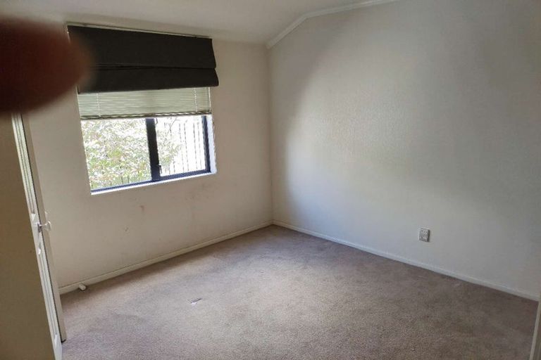 Photo of property in 6 Stewart Gibson Place, Manurewa, Auckland, 2105