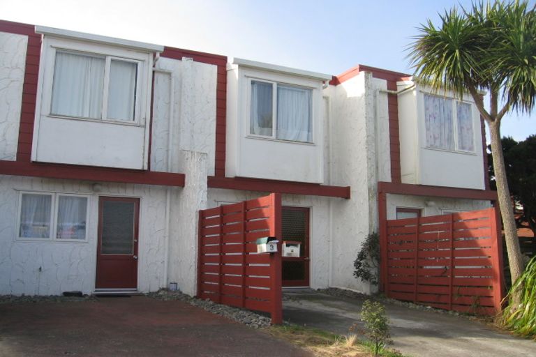 Photo of property in 3/20 Frankmoore Avenue, Johnsonville, Wellington, 6037