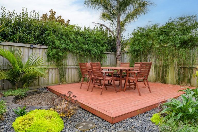 Photo of property in 12 Hampshire Court, Flagstaff, Hamilton, 3210