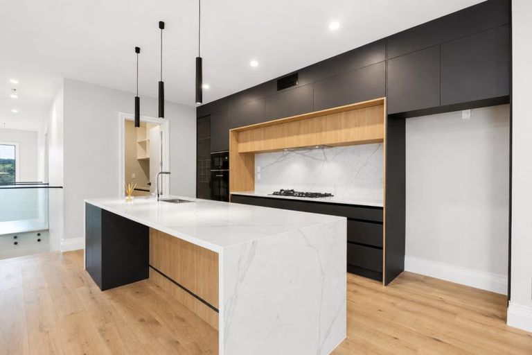 Photo of property in 7 Halcyon Bay Lane, Wainui, 0992