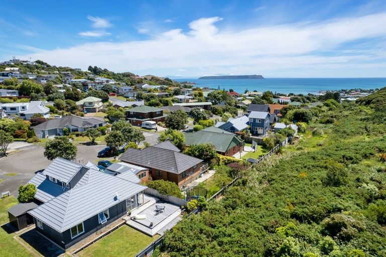 Photo of property in 7 Westridge, Camborne, Porirua, 5026