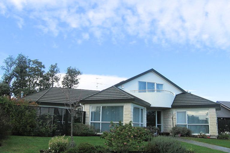 Photo of property in 8 Tudor Court, Paraparaumu Beach, Paraparaumu, 5032