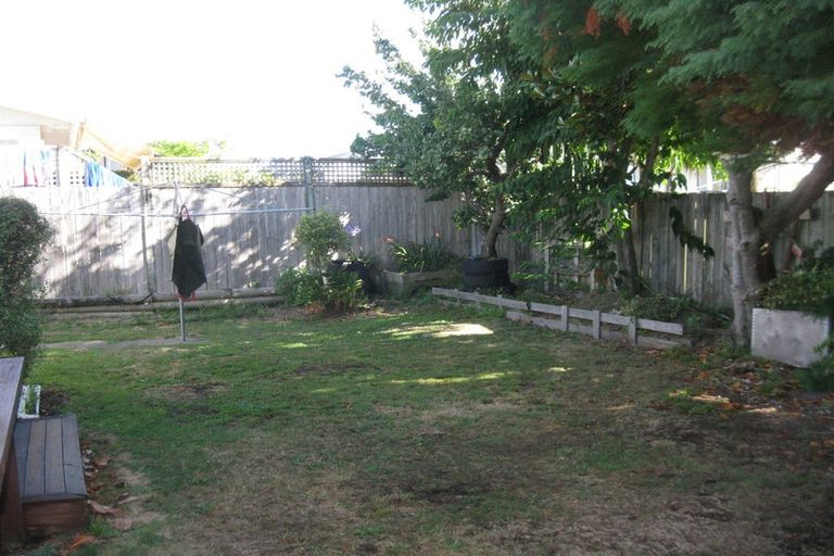 Photo of property in 5 Logan Avenue, Wharewaka, Taupo, 3330