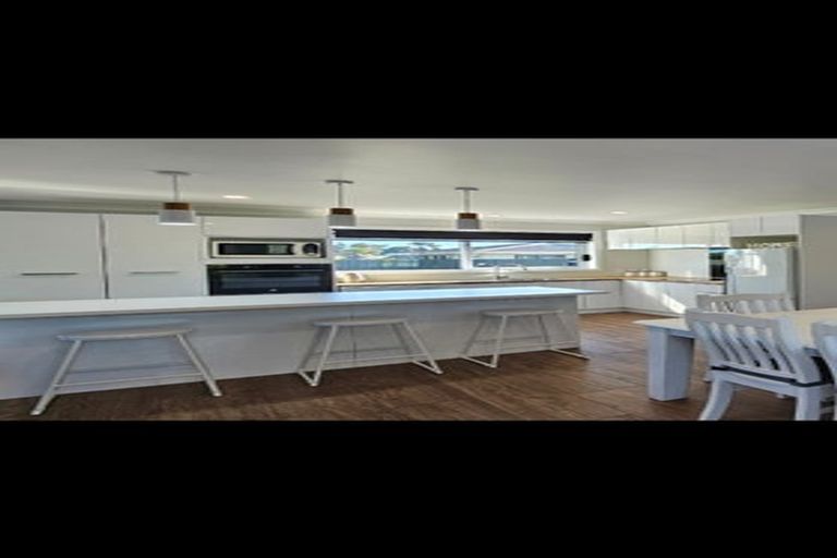 Photo of property in 82 Koputara Road, Himatangi Beach, Foxton, 4891