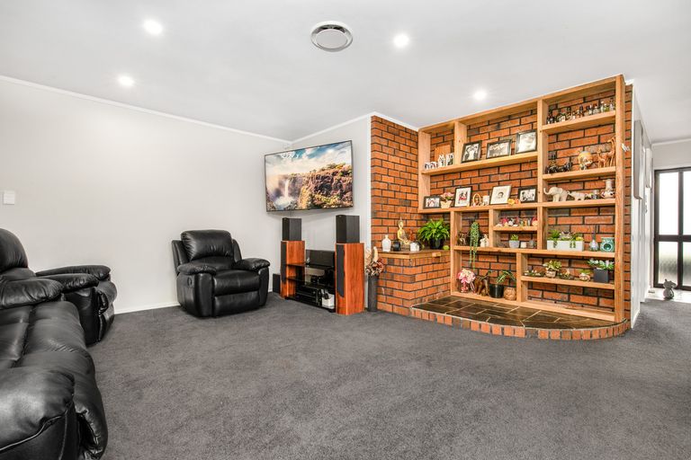 Photo of property in 45 Lakeside Drive, Pahurehure, Papakura, 2113