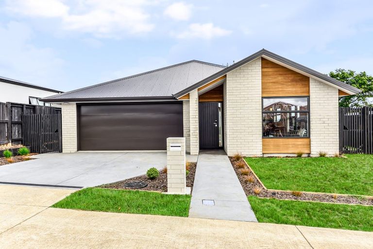 Photo of property in 10 Oralee Terrace, Peacocke, Hamilton, 3206