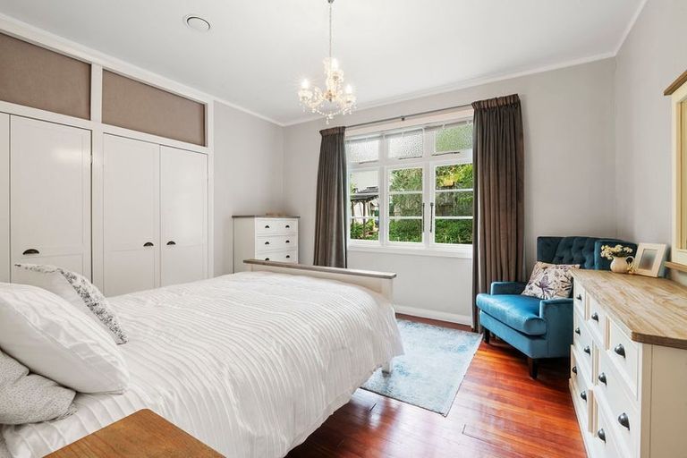 Photo of property in 14 Springtime Crescent, Stanmore Bay, Whangaparaoa, 0932