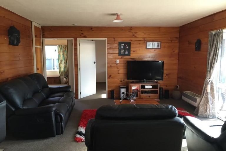 Photo of property in 27 Richill Street, Belfast, Christchurch, 8051