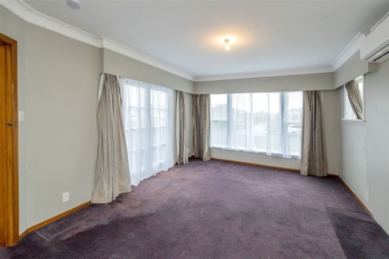 Photo of property in 20 Featherston Street, Levin, 5510