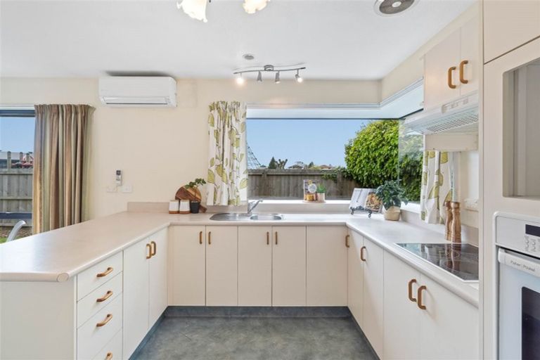 Photo of property in 2/41 Amyes Road, Hornby, Christchurch, 8042