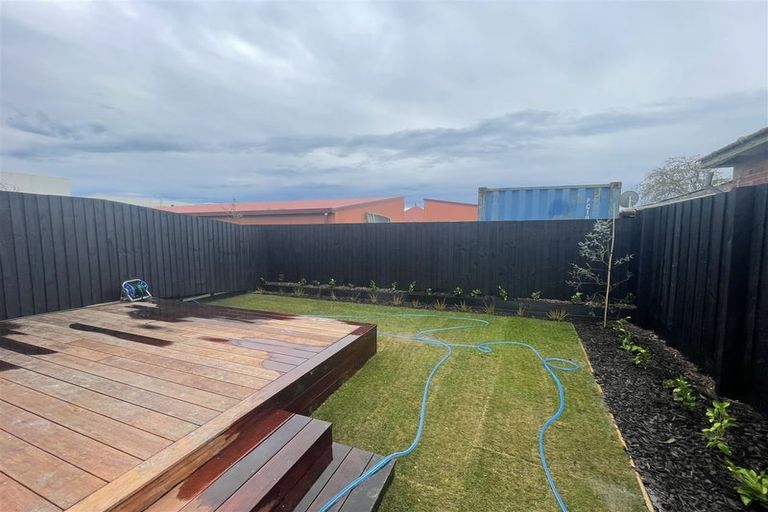 Photo of property in 10/27 New Brighton Road, Shirley, Christchurch, 8061