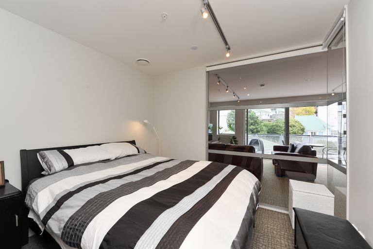 Photo of property in Masina Apartments, 204/80 Riddiford Street, Newtown, Wellington, 6021