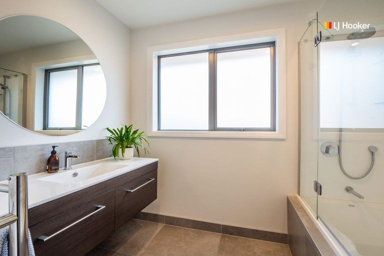 Photo of property in 98 Barr Street, Kenmure, Dunedin, 9011