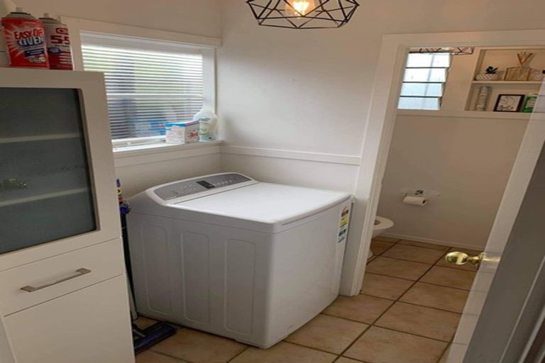 Photo of property in 8 Ruru Road, Otaihanga, Paraparaumu, 5036