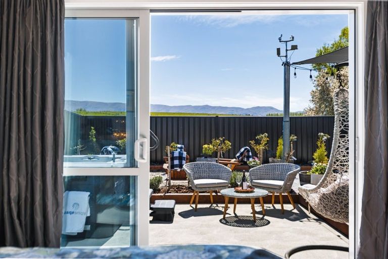 Photo of property in 5 Half Time Close, Omakau, 9376