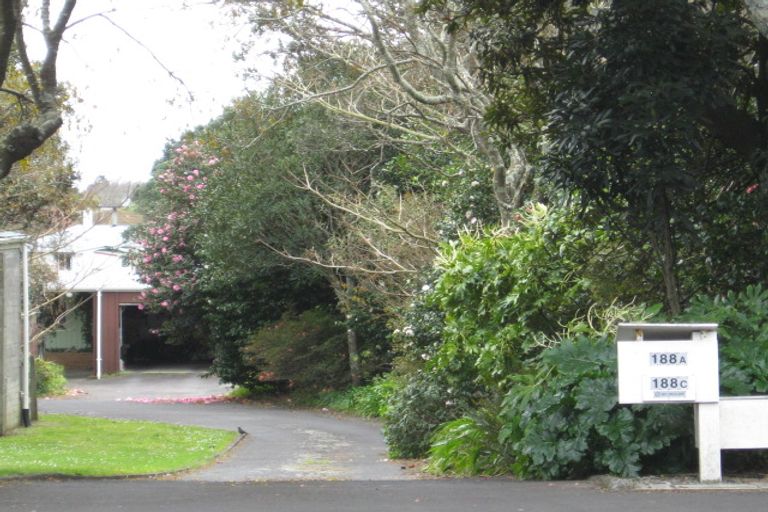 Photo of property in 188a Tukapa Street, Westown, New Plymouth, 4310
