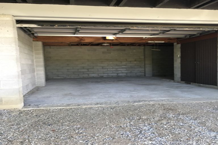 Photo of property in 20 Hazlett Street, Clyde, 9330