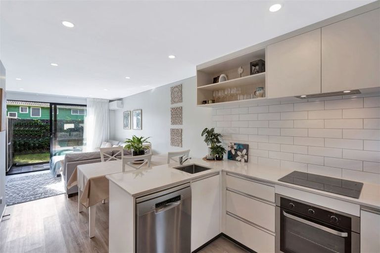 Photo of property in 17 Ivy Nola Way, Henderson, Auckland, 0612