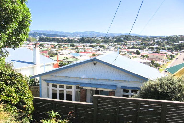 Photo of property in 21 Awa Road, Miramar, Wellington, 6022