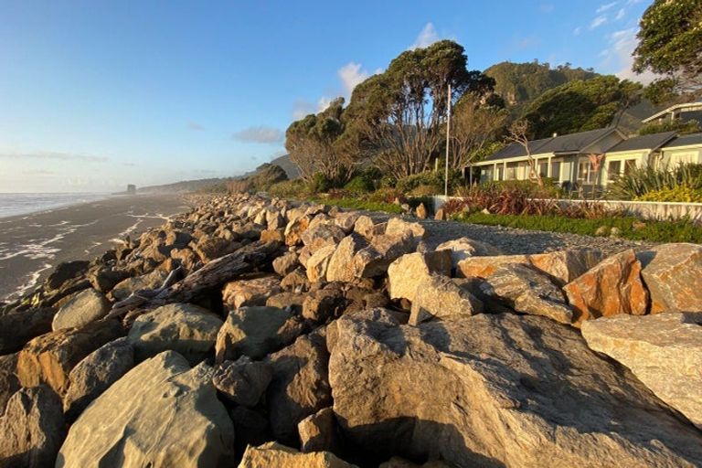 Photo of property in 1 Webb Street, Punakaiki, 7873