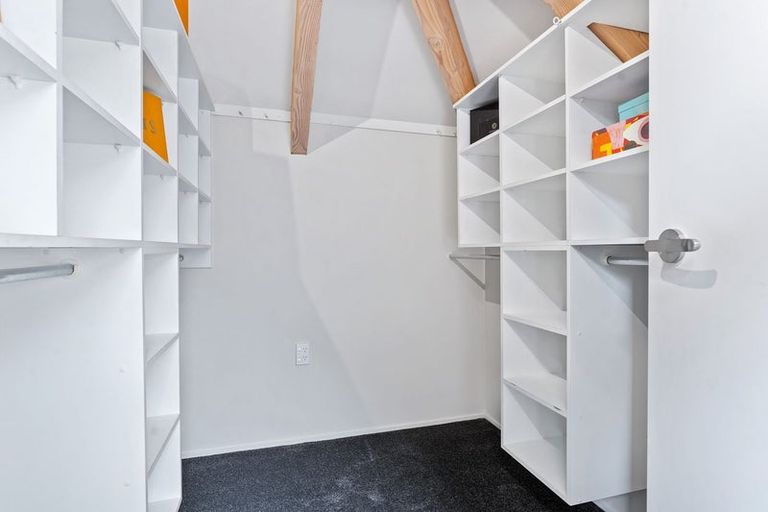 Photo of property in 2/7 Seine Road, Forrest Hill, Auckland, 0620