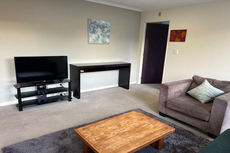 Photo of property in Terrace Heights Apartments, 12a/163 The Terrace, Wellington Central, Wellington, 6011
