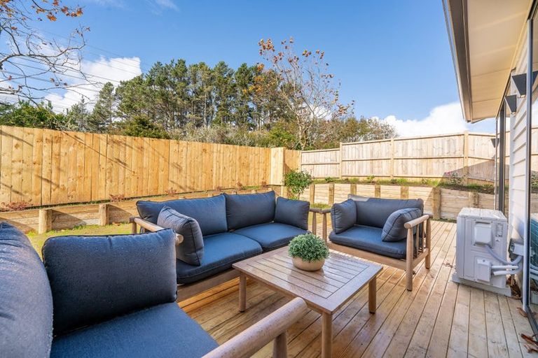 Photo of property in 32 Josh Road, Huapai, Kumeu, 0810