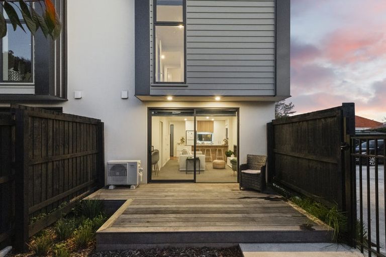 Photo of property in 2/7 Hinemoa Street, Spreydon, Christchurch, 8024