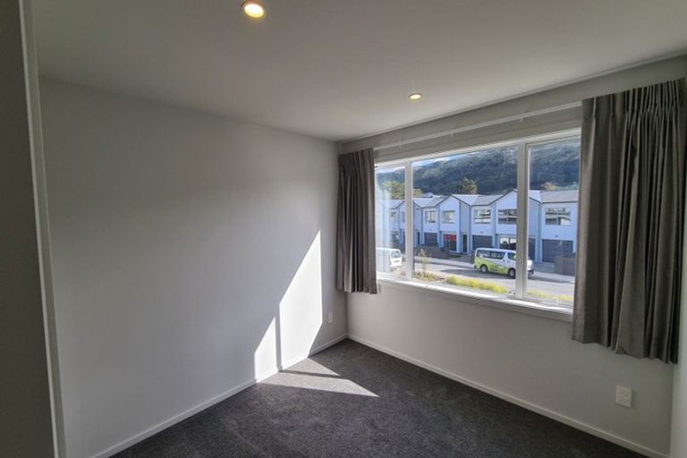 Photo of property in 36 Pateke Drive, Kenepuru, Porirua, 5022