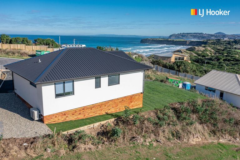 Photo of property in 14 Sunset Terrace, Ocean Grove, Dunedin, 9013