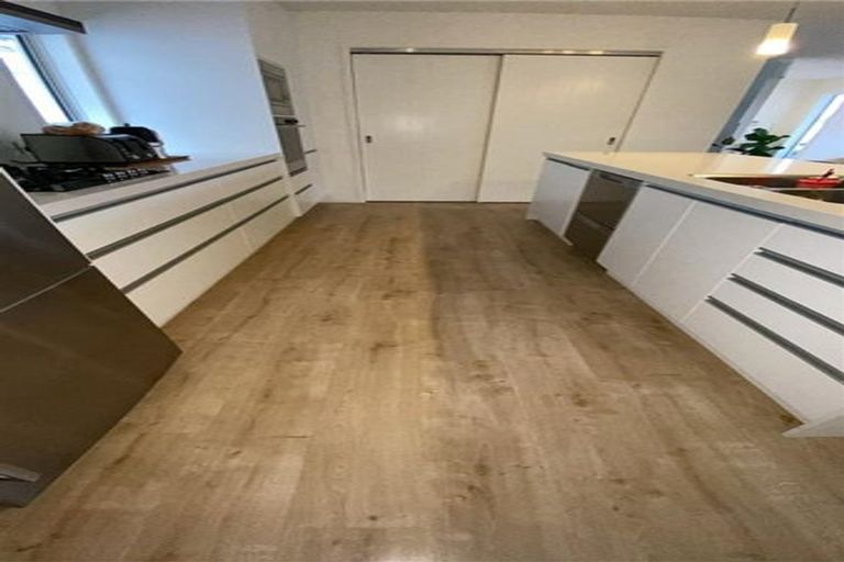 Photo of property in 7 Kingfisher Road, Silverdale, 0932