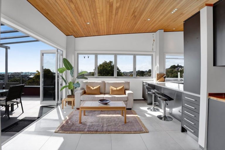 Photo of property in 370b Devon Street West, Lynmouth, New Plymouth, 4310