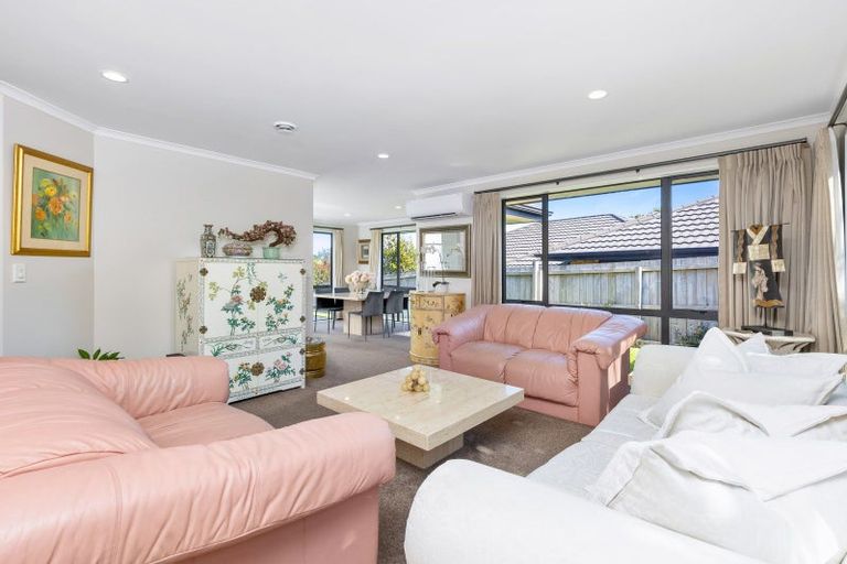 Photo of property in 72 Kittiwake Drive, Schnapper Rock, Auckland, 0632