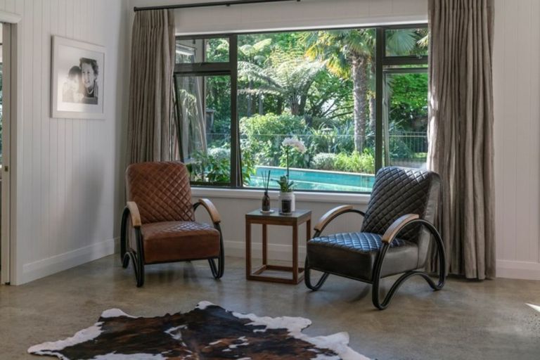 Photo of property in 260 Thornton Road, Cambridge, 3496