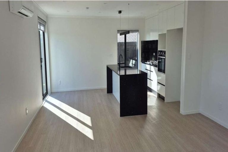 Photo of property in 9 Waikaha Street, Pokeno, 2472