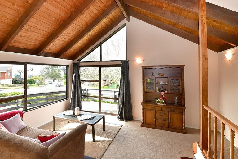 Photo of property in 11 Tatyana Place, Massey, Auckland, 0614